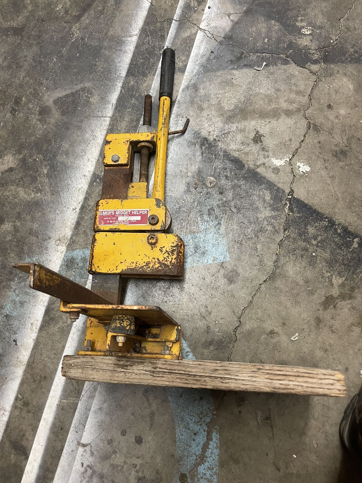 Elmers Midget Helper