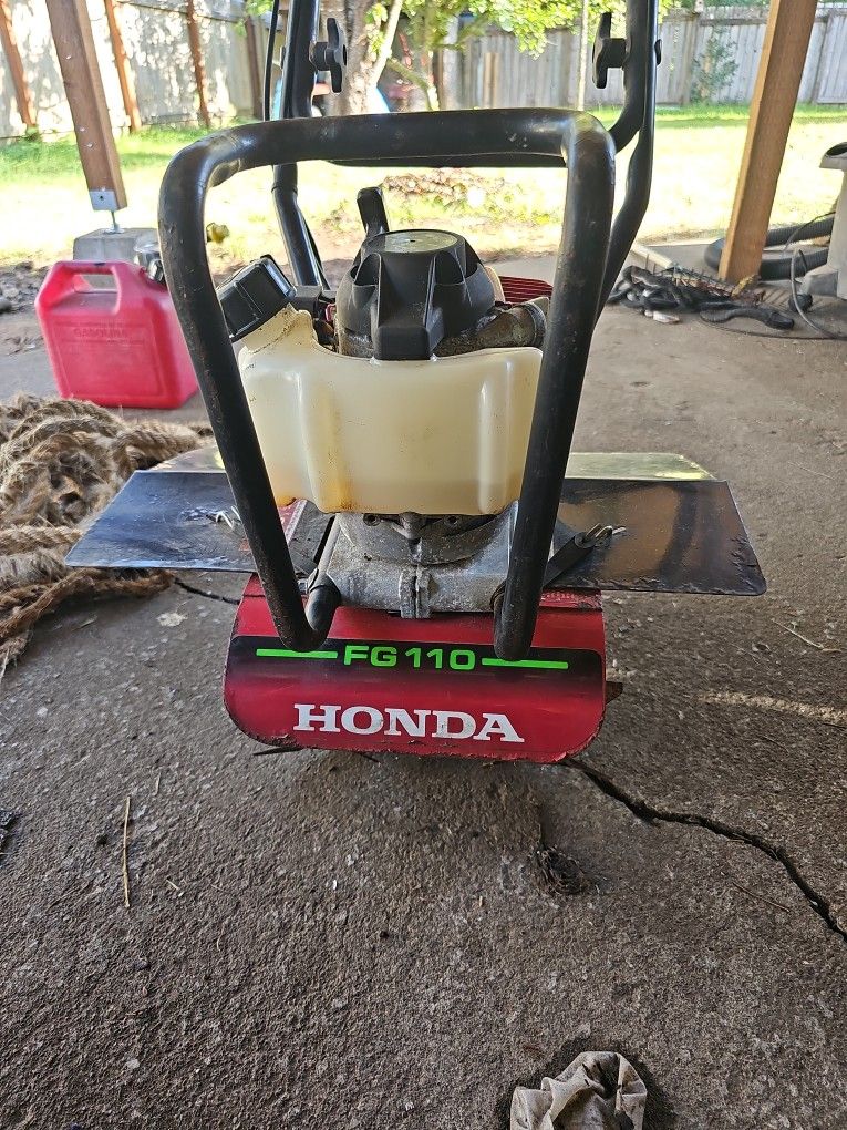 Honda Gas Powered Tiller