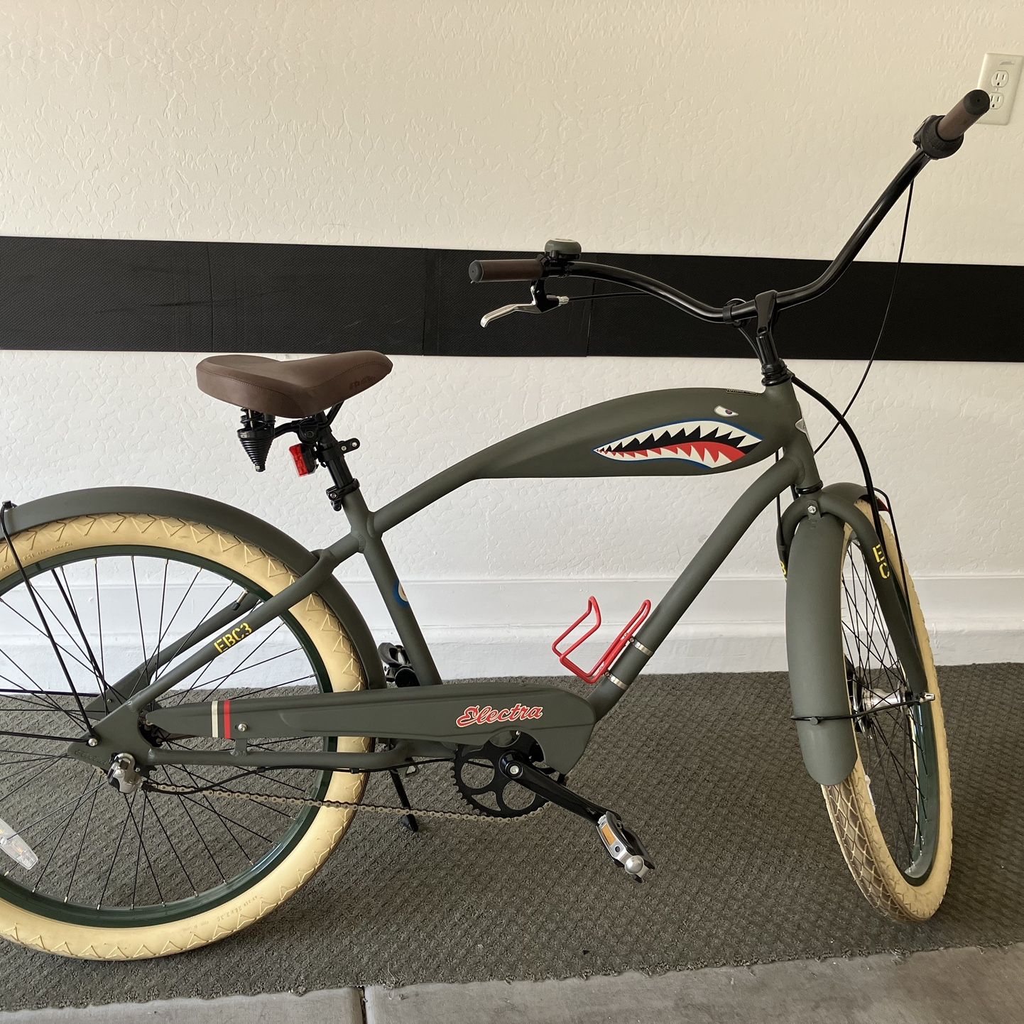 Electra Tiger Shark 3i Cruiser Bike Bicycle Rare for Sale in Chandler AZ OfferUp