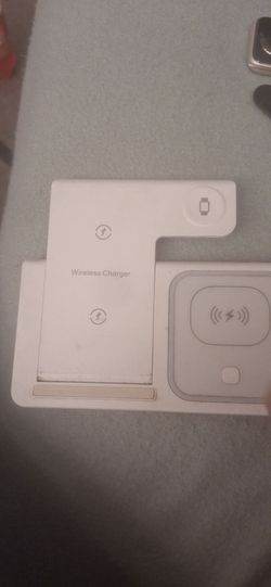 Wireless charger pad for apple products