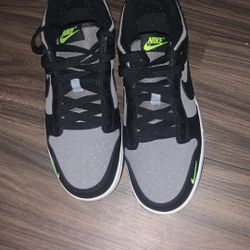 Nike Dunk Low  ‘Black Grey Green Strike’ FQ2205- 001 Size 5 Or 6