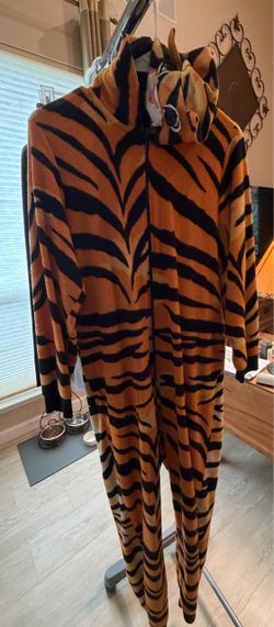 Halloween tiger costume & pajama