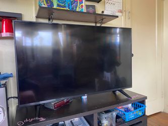 LG 50” 4K UHD Smart LED TV - Excellent Condition - Model 50UP7000PUA