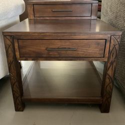 2 Drawers End Table . 2 Tables 