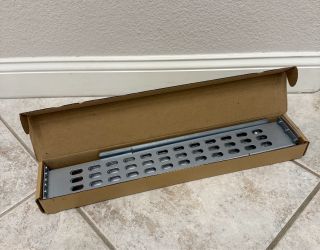 New APC Metal Rack Mount Cable Management Bar Right/Left