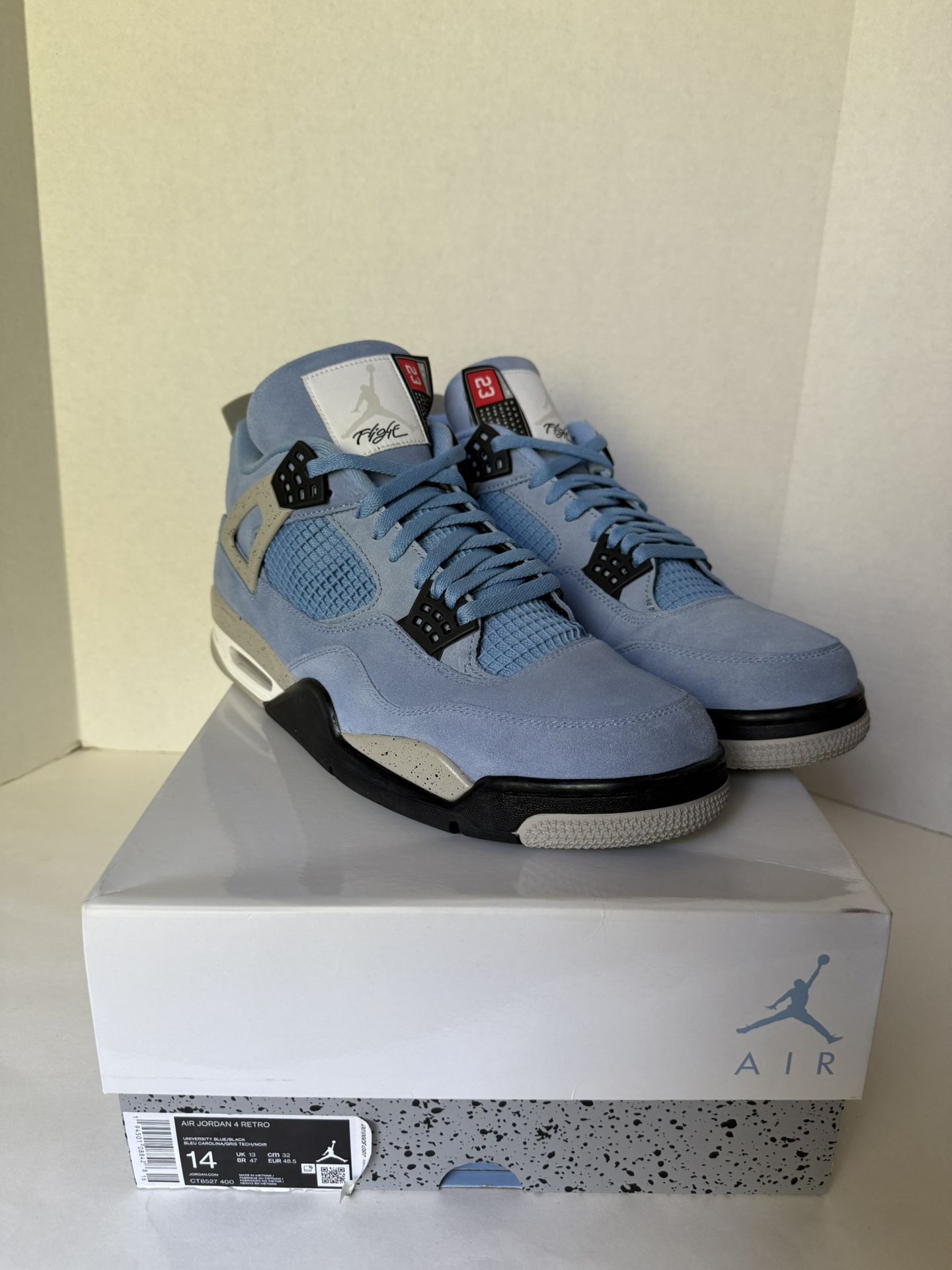 Jordan 4: University Blue Size 14
