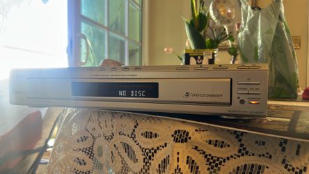 Sony 5  DVD / CD CHANGER
