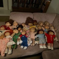 Xavier Roberts original cabbage patch dolls