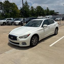2015 INFINITI Q50