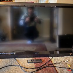 42inch Vizio VL420M LCD HD TV