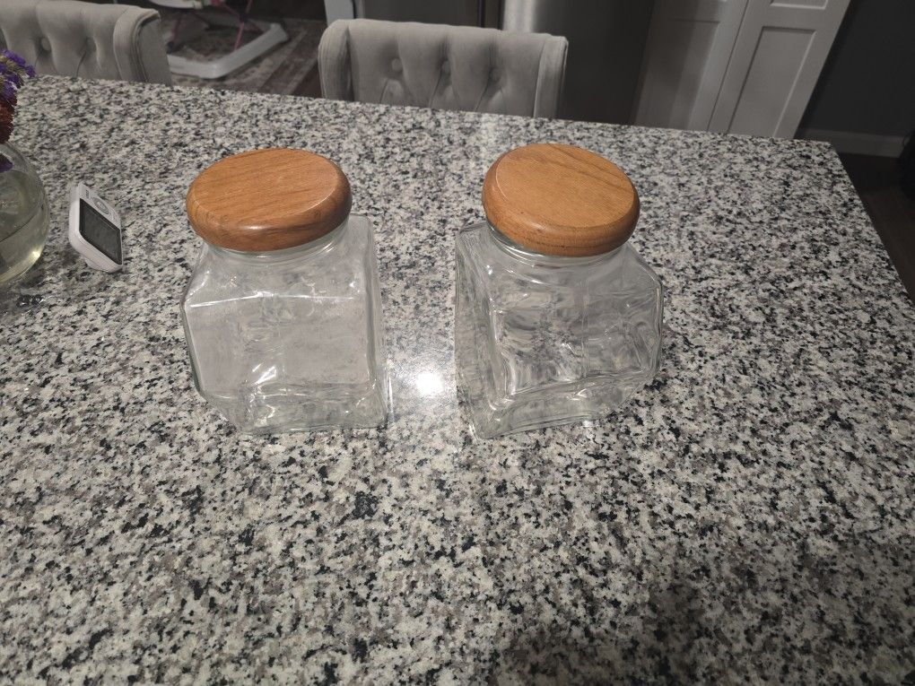 Storage Canisters