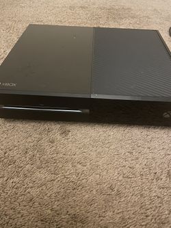 Xbox 1 All Black Comes With Controller