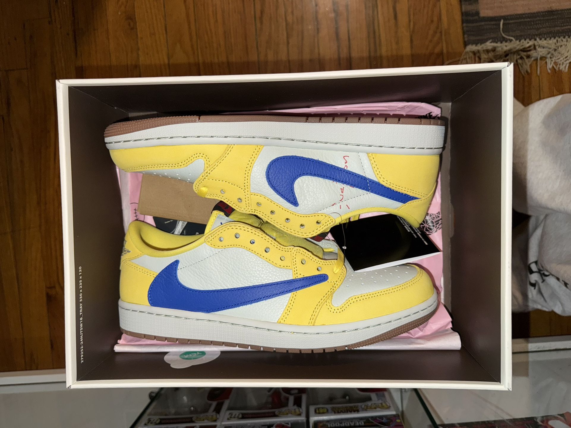 Travis Scott Jordan One Canary
