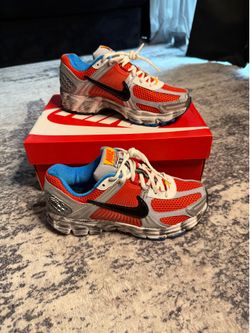 Shoes ( Nike )