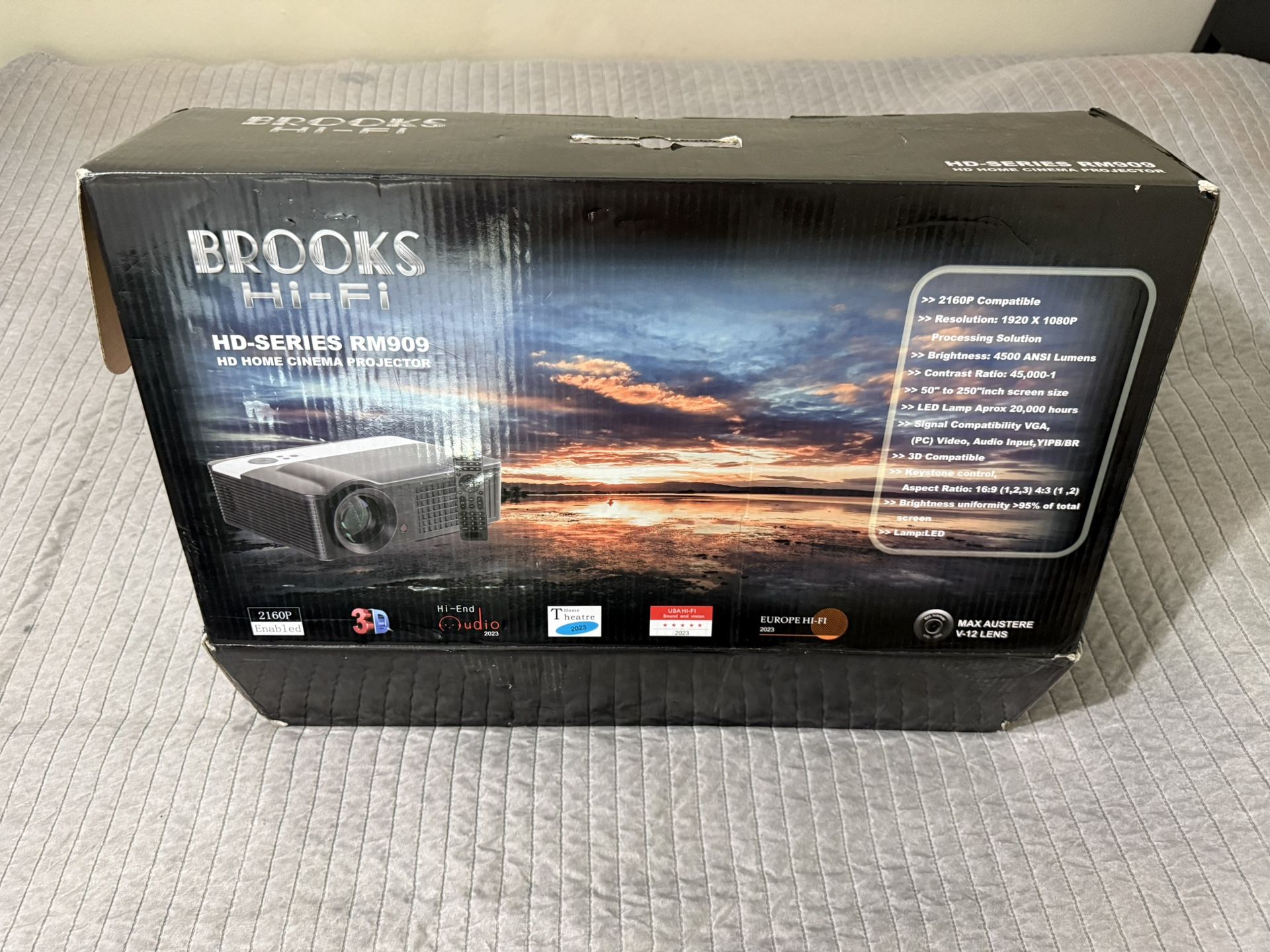 Brooks Hi-Fi HD-Series RM909 Home Cinema Projector – Brand New in Box