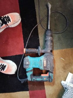 Berserker rotary hammer drill
