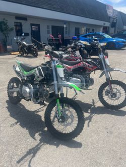 Dirt Bike / Pit bike