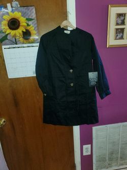 BEAUTIFUL AUTHENTIC TUCKERNUCK BUTTUN UP LONG SLEEVE BLOUSE. SIZE WOMEN'S MEDIUM. 