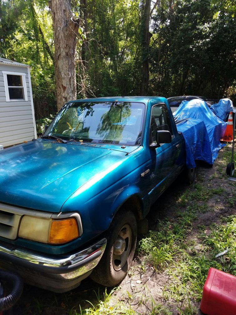 Chevy caprice & ford Ranger 1500 for both