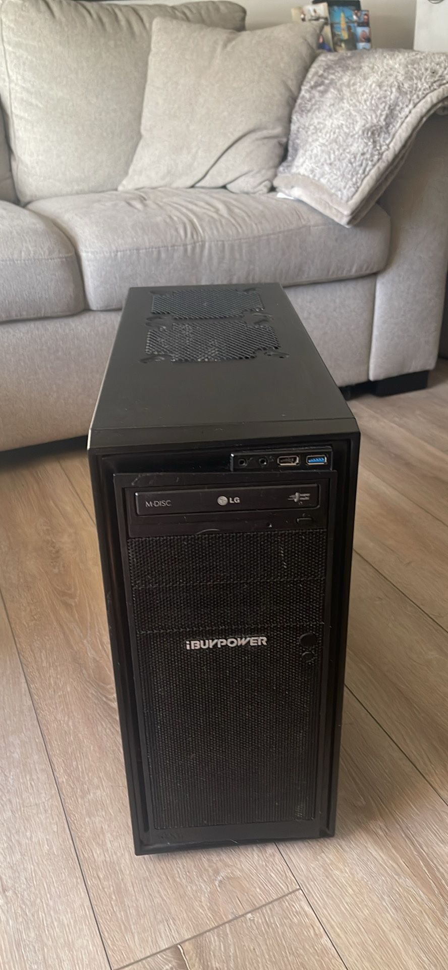 Gaming Computer RTX 3070 + I9-9900k +32gb RAM