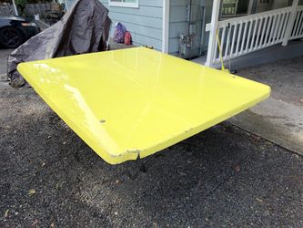 Fiberglass Tonneau Truck Bed Cover – Ford F250/F350 Super Duty – $250 OBO