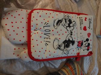 Mickey And Minnie Kitchen Towel Oven Mitt