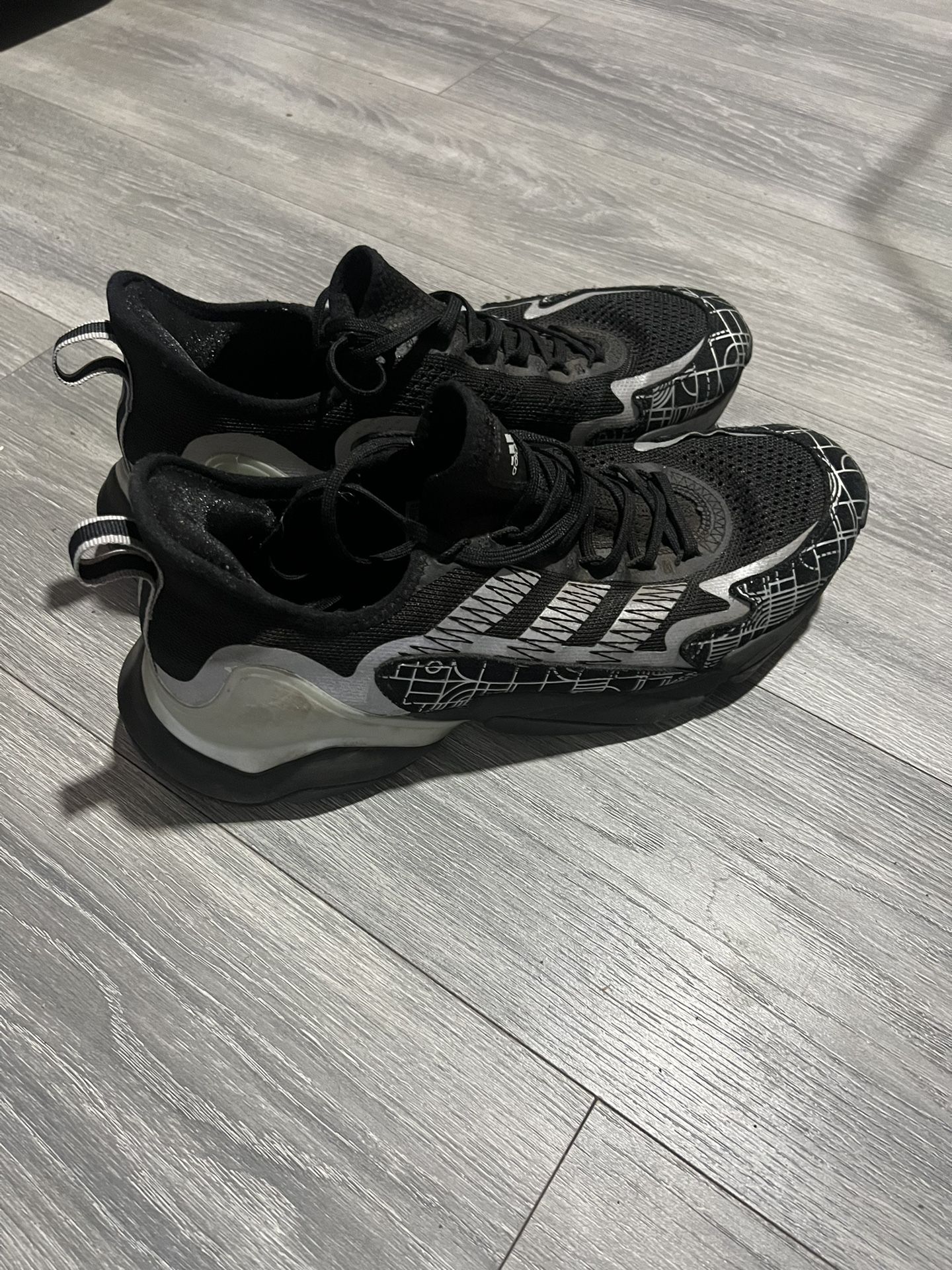 Adidas Runner Shoes