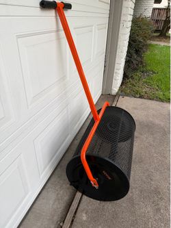 VEVOR Compost Spreader - Used Twice
