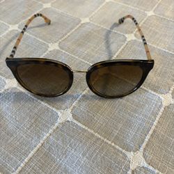 Burberry Glasses 