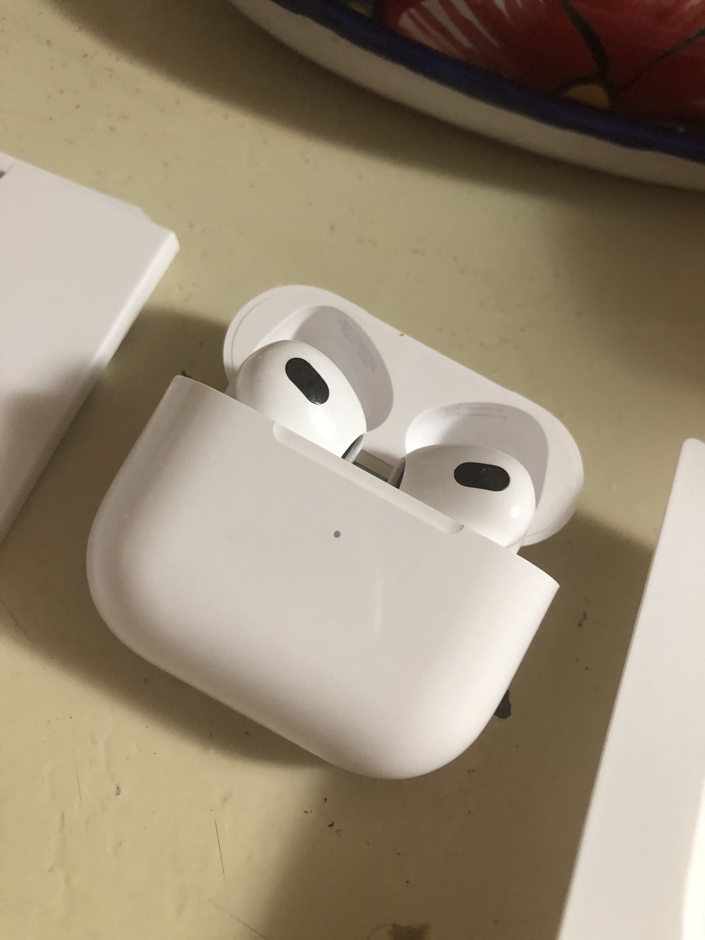 Bluetooth earbuds