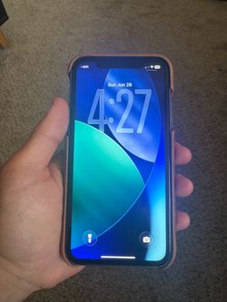 iPhone 11 64GB UNLOCKED