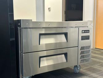 BRAND NEW 36” Che Base Commercial Refrigerator