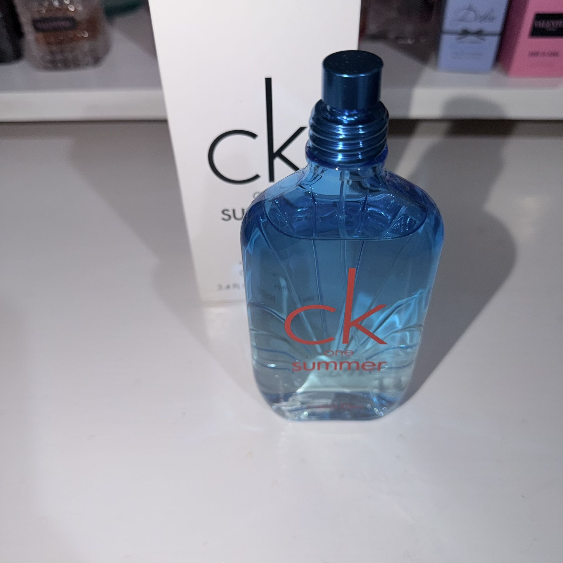 Calvin One Summer Toilette