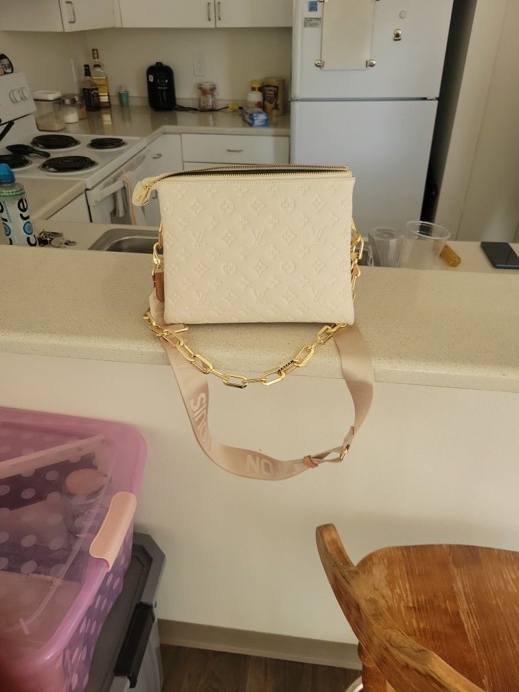 Authentic* Louis Vuitton Handbag