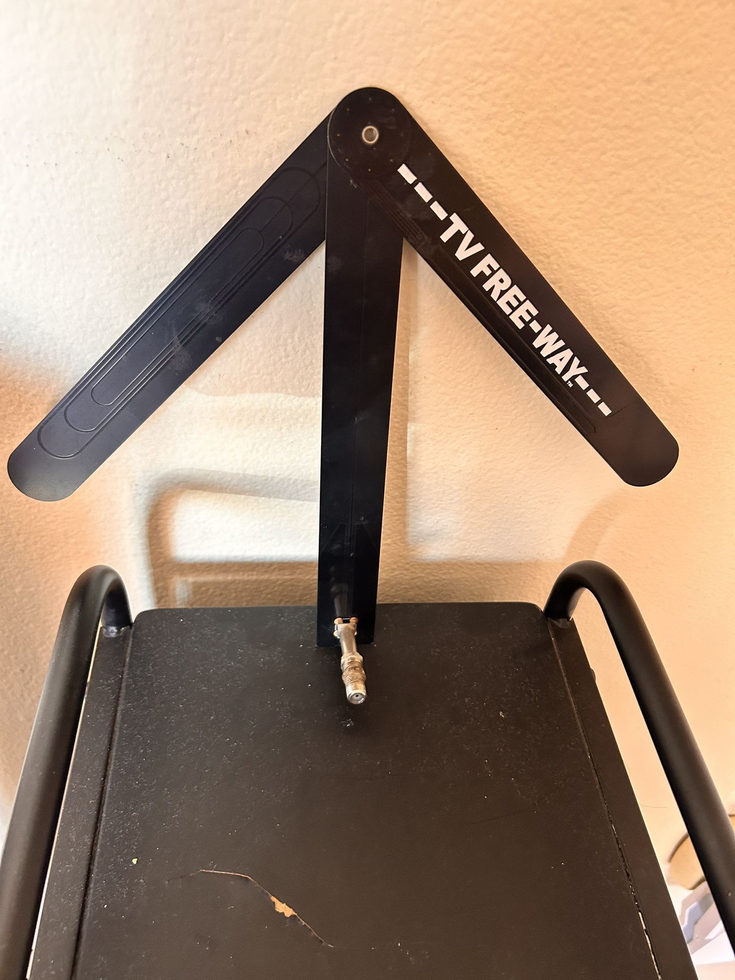 Portable tv antenna