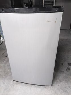 Magic Chef Refrigerator
