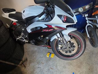 1012 yamaha R6