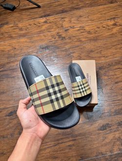 Burberry Slippers