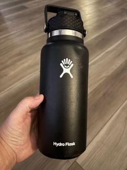 Hydro Flask 32 oz Wide Mouth Bottle in black