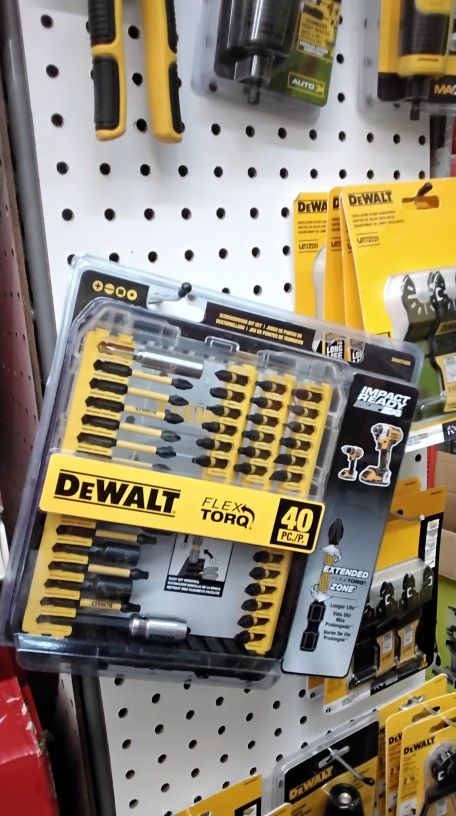 DEWALT 40PC./P. SCREWDRIVING BIT SET