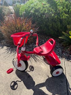 Classic Red Radio Flyer Toddler Tricycle with Basket & Bell