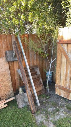 Free Hand Rail and Ramp for sk8rs