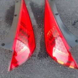 2003-2009 Nissan 350Z Led Tail Lights With Accessories.