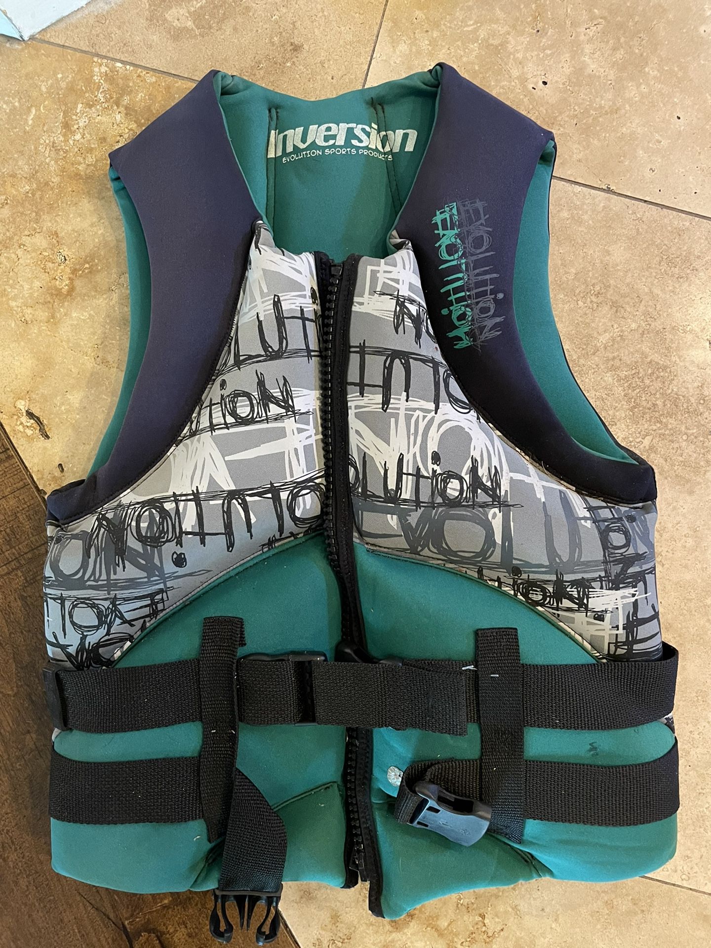 INVERSION EVOLUTION LIFE JACKET WATER SKI VEST ADULT XS 28-32”