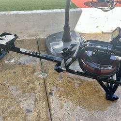 Sunny Health & Fitness Obsidian Surge Water Rower  