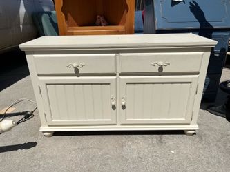 Farmhouse Sideboard