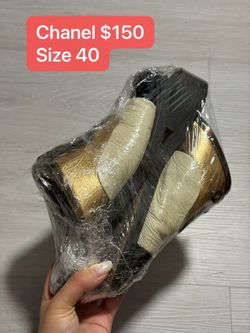 Women’s, Chanel, $150,  Size 40