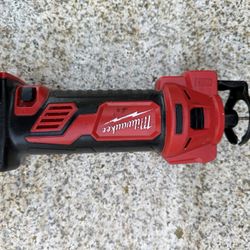 Milwaukee Cut Out Tool