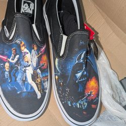 9.5 MENS STAR WARS (A NEW HOPE) VANS