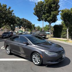 2015 Chrysler 200
